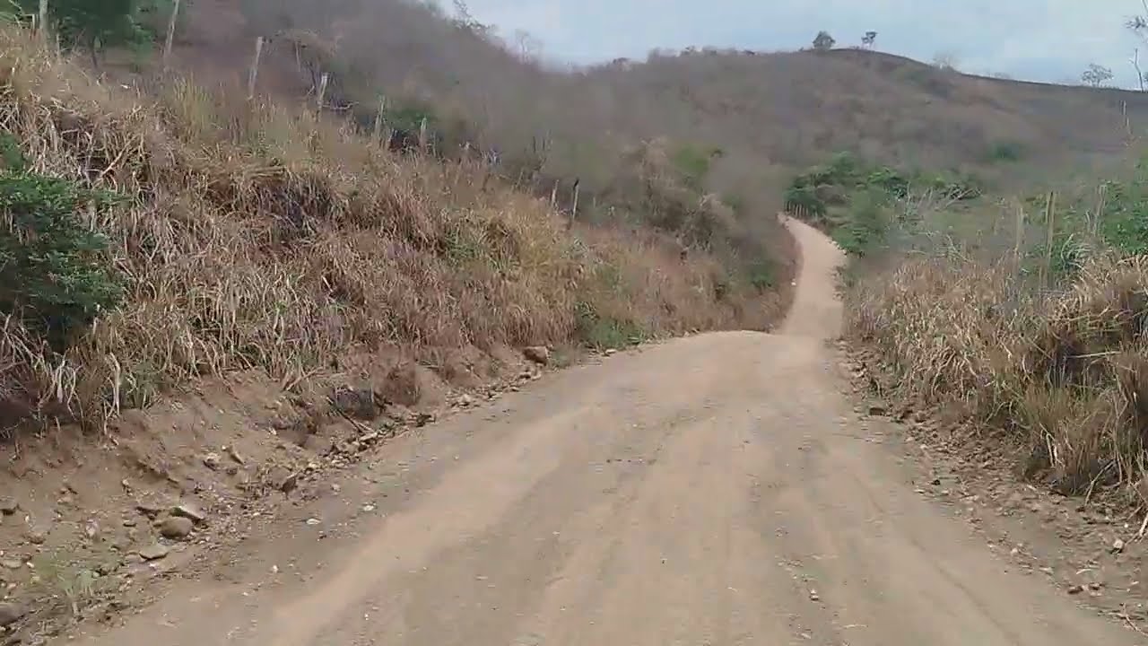 NA ESTRADA DE BONSUCESSO DE CIMA ATÉ CHEGAR NA VILA MENDES LIMOEIRO-PE 07/02/2026
