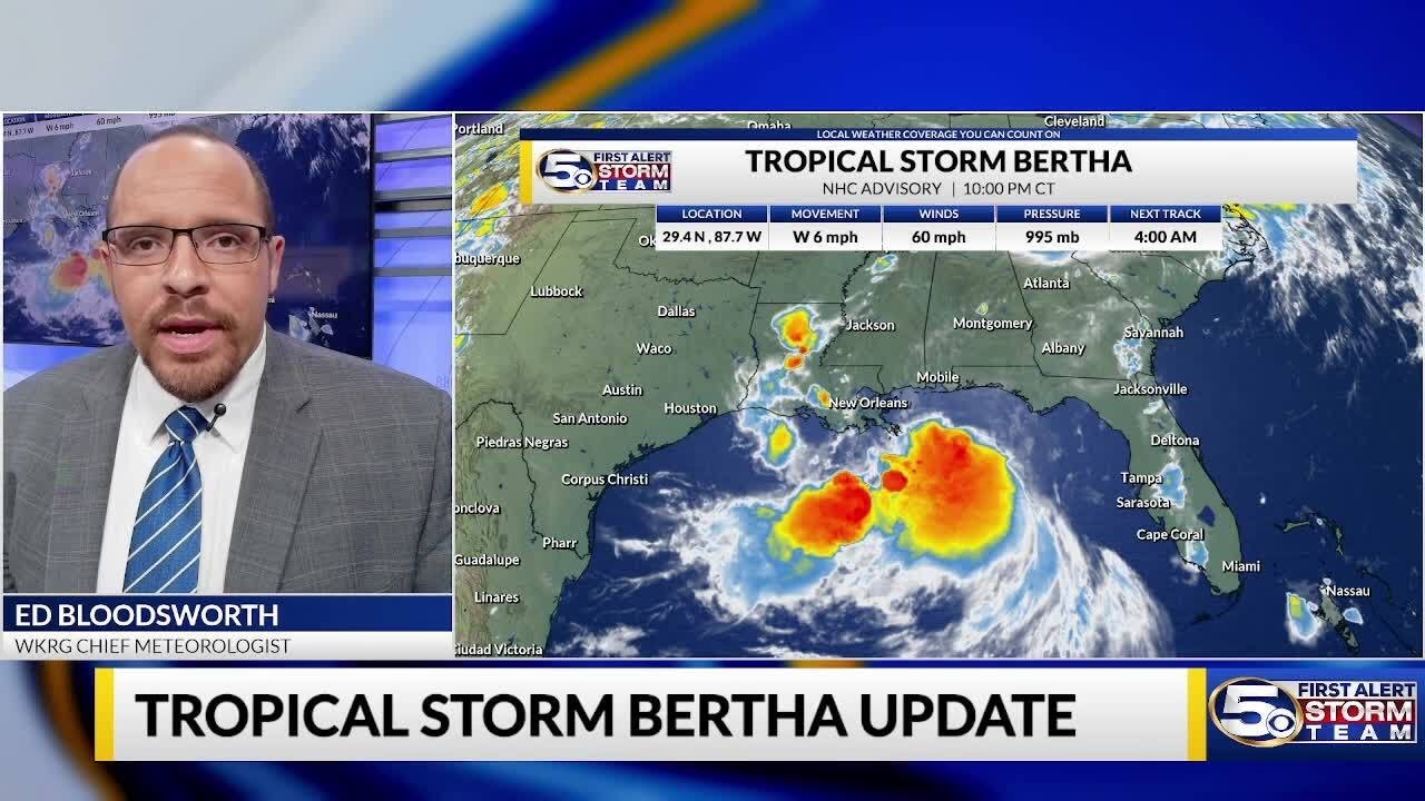 Bertha Brings Gusty Winds to the Gulf Coast | 10 PM Tropical Update 072126