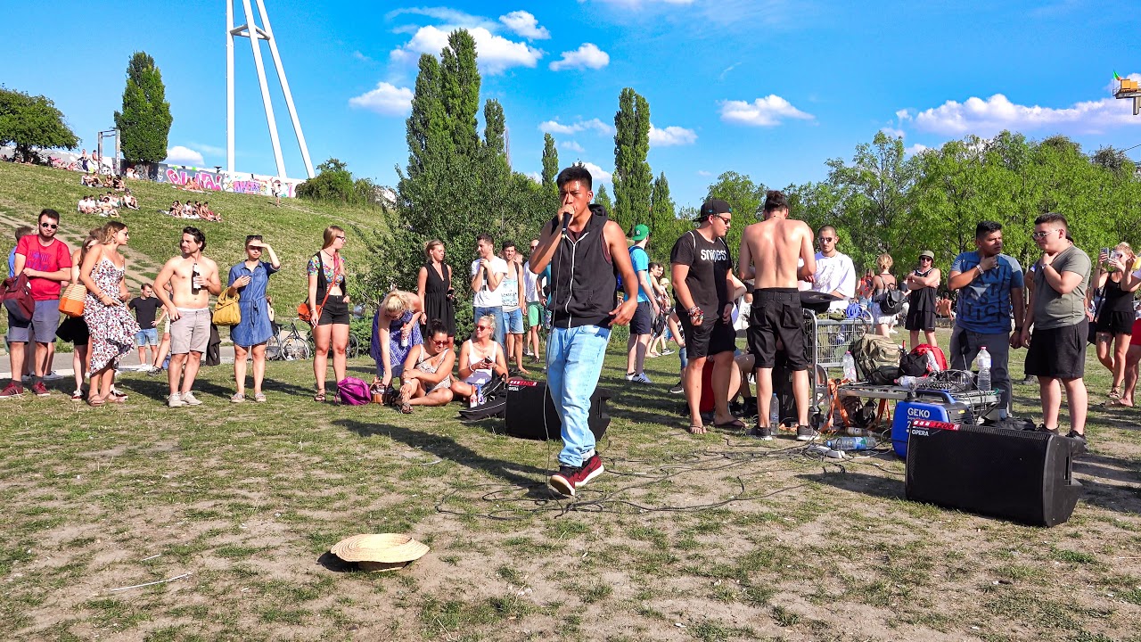 BASS BBX - Mexican Beatbox Champion live at Mauerpark in Berlin / Sony RX10M4, Rode VMPR+