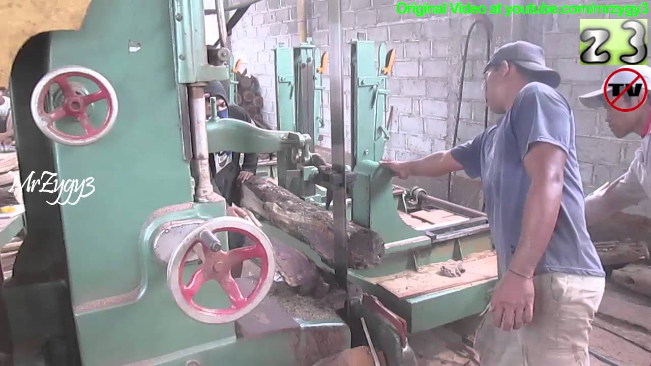 Mitsubishi Diesel Truck Engine Powering Sawmill Bandsaw