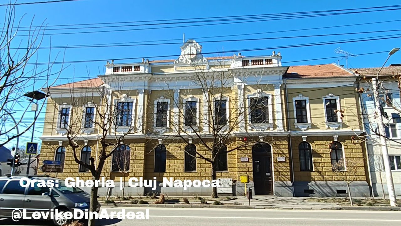 City Walk Gherla Cluj | Plimbare pe drumul principal printre casele armenești și istoria orașului