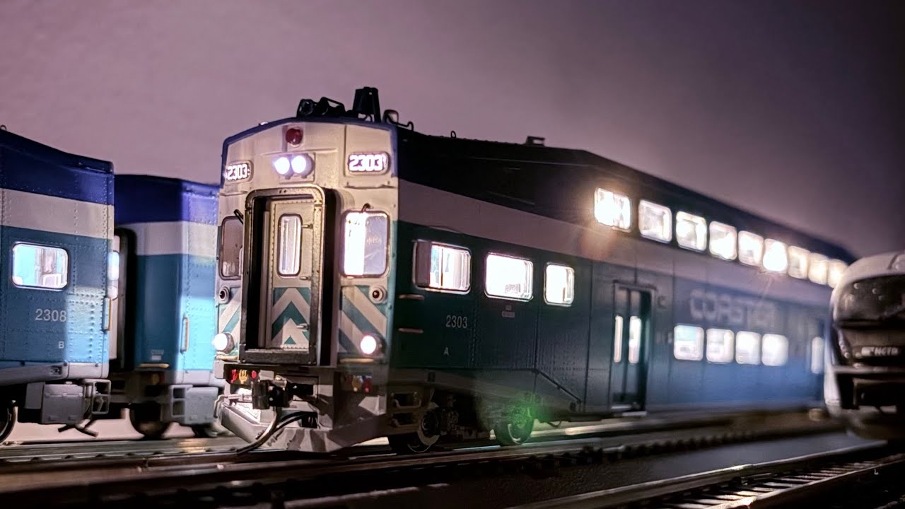 Rapido HO Scale COASTER Bombardier Bi-Level Coaches | Unboxing and Showcase
