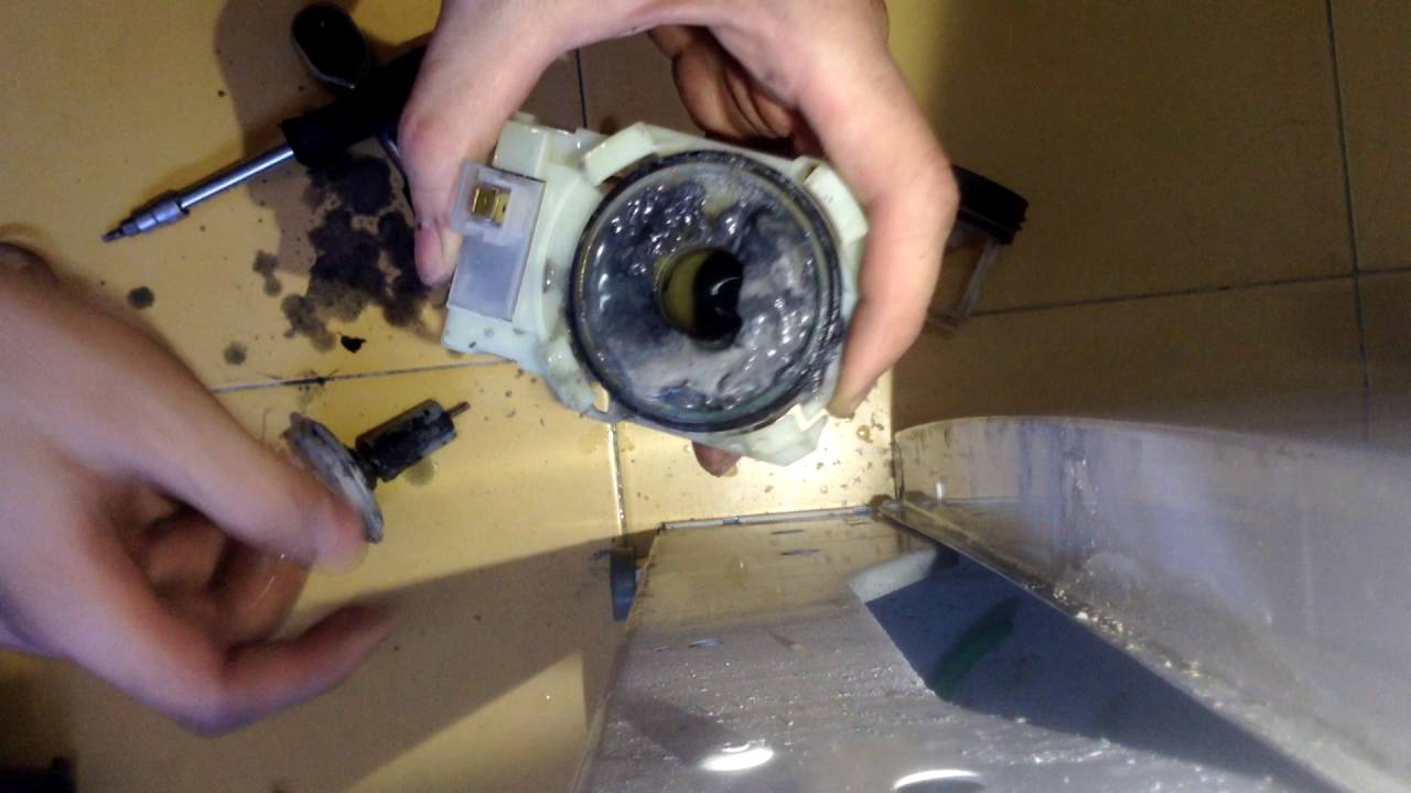 Limpieza de bomba de desague lavadora Bosh Maxx ,washing machine drain pump clean, no centrifuga
