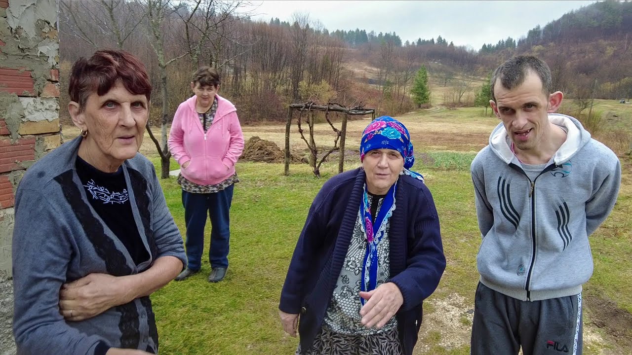 TRI STARE SESTRE žive zahvaljujući MOMKU SA POTEŠKOĆAMA