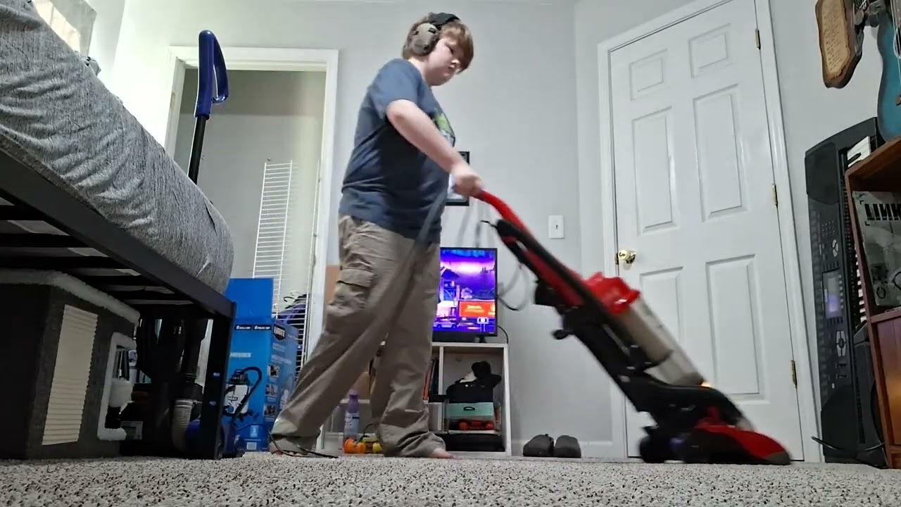 Vacuuming My Bedroom w/ the Dirt Devil Breeze
