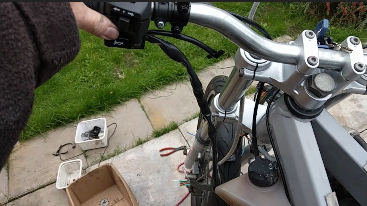 Aprilia RX50 rebuild update and a bit of a rant 😡