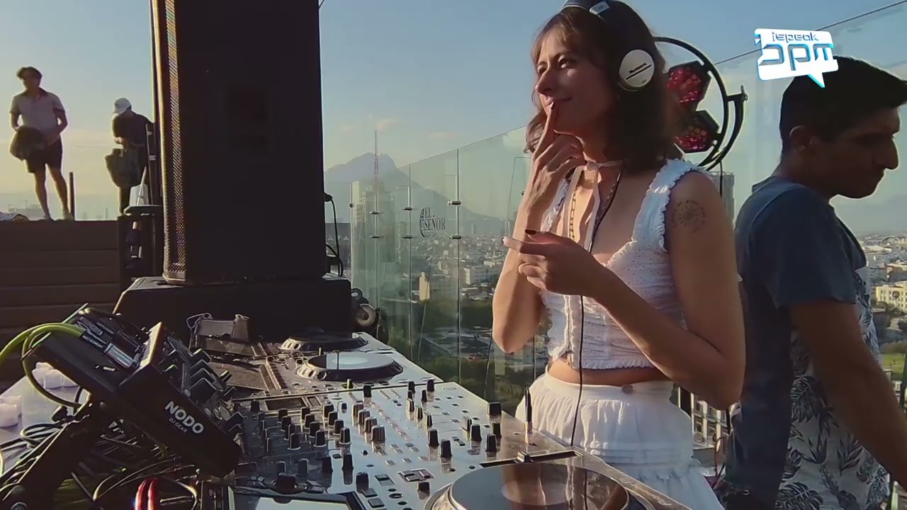 Greycy / Terraza EcoVergel