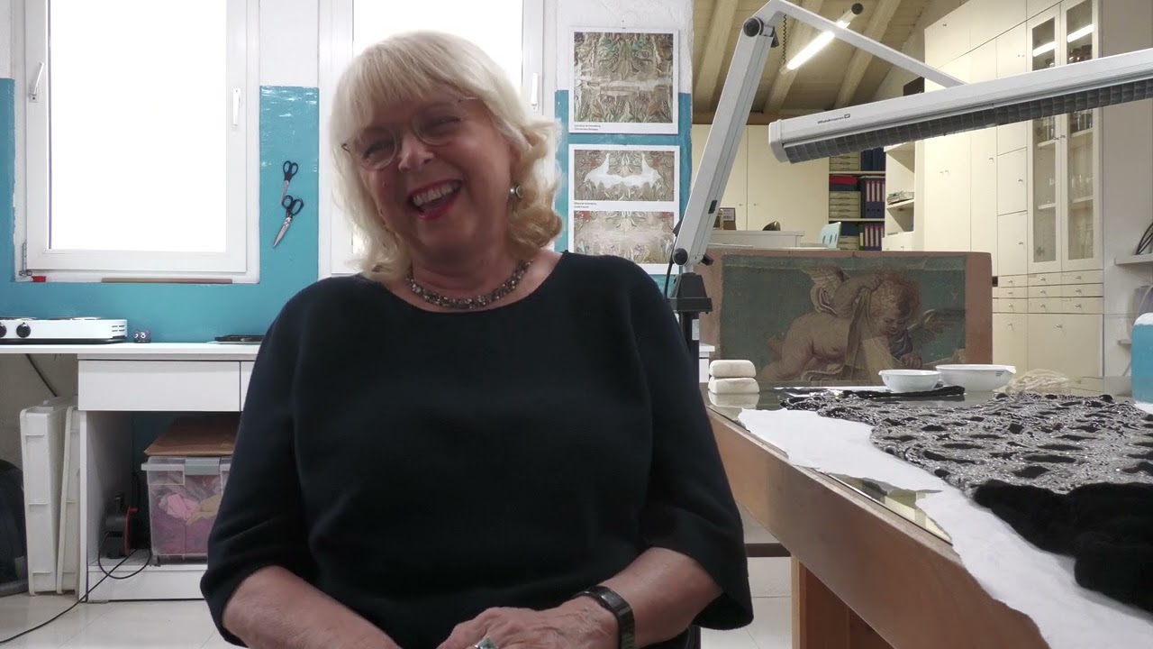 Irene Tomedi - Restauratrice tessile | Textilrestauratorin