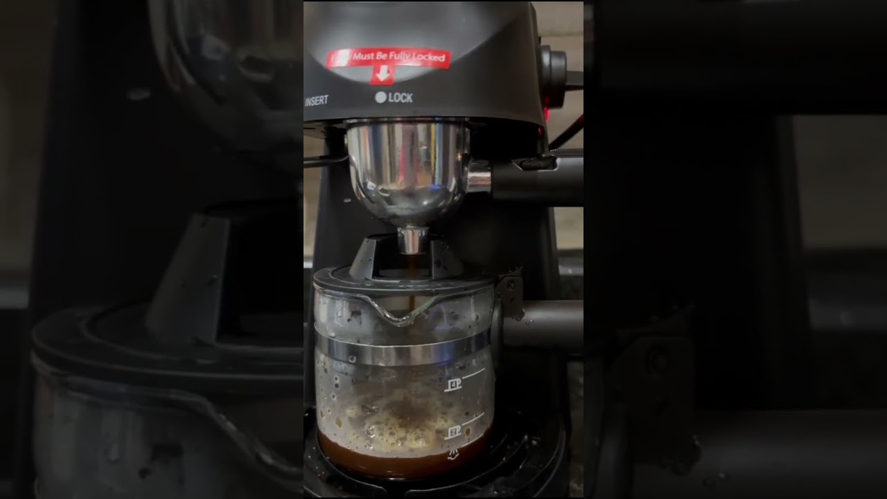 Wonder chef coffee machine making latte #review #coffeelover #coffee #trending #video #viralvideo