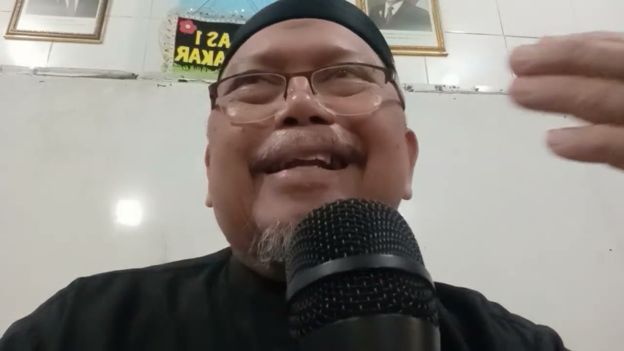 Ke 1 Evaluasi di tahun baru dan masalah hisab dan rukyat sebagai penentu  hari raya dan puasa 