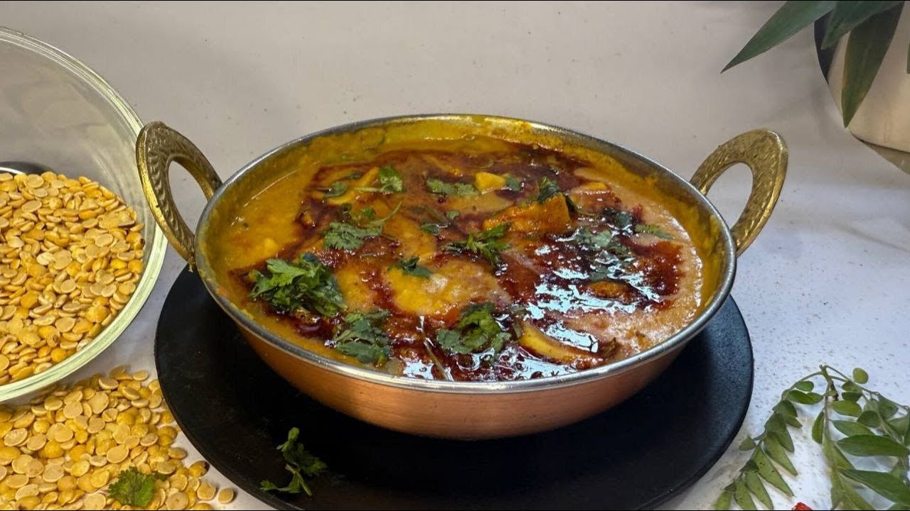 Dal Dhokli Recipe | How to Make Gujarati Dal Dhokli | दाल ढोकली रेसिपी| fOODSTORIES