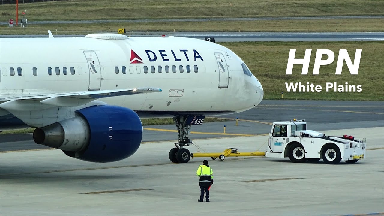 Packed Planespotting at Westchester County Airport