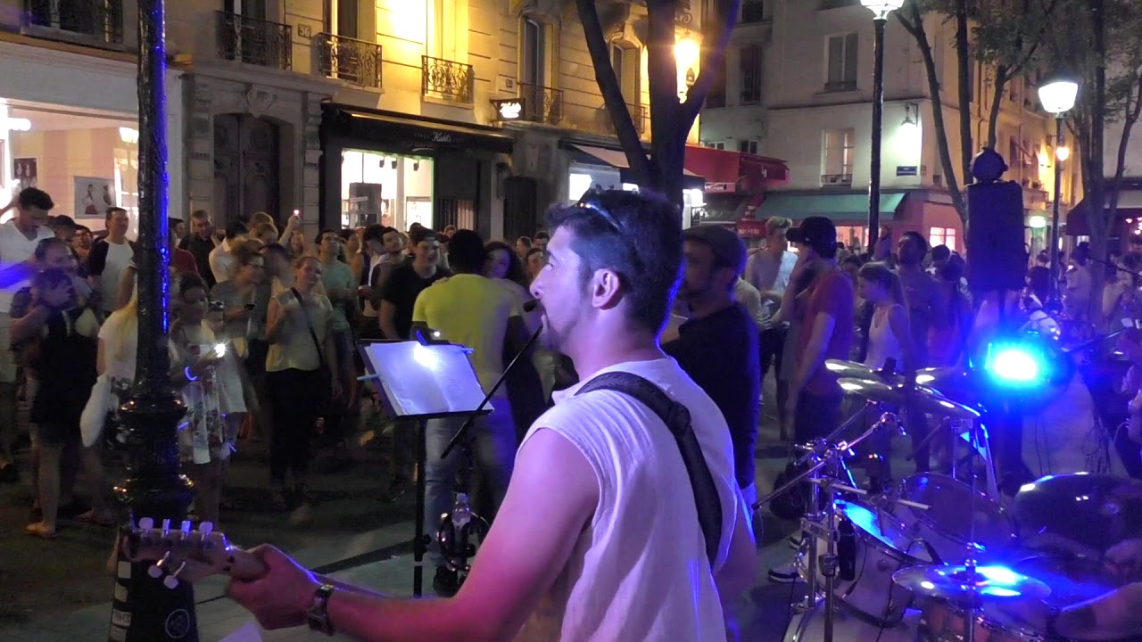 LIVE 
