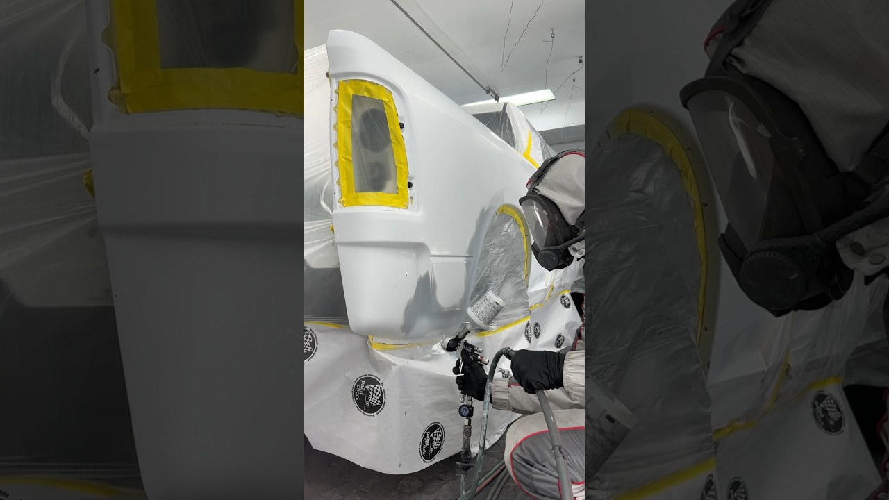 LEARN HOW TO SPRAY WHITE PAINT BY A PROFESSIONAL 