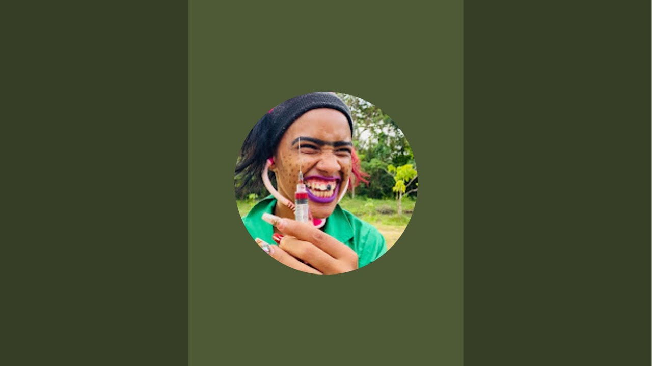 La Peque Flow está en vivo