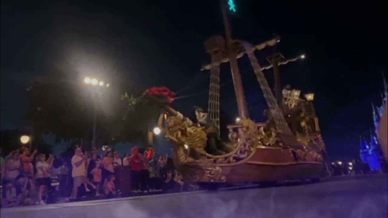 Mickey’s Not So Scary Halloween Parade (MNSSHP) - Magic Kingdom Walt Disney World