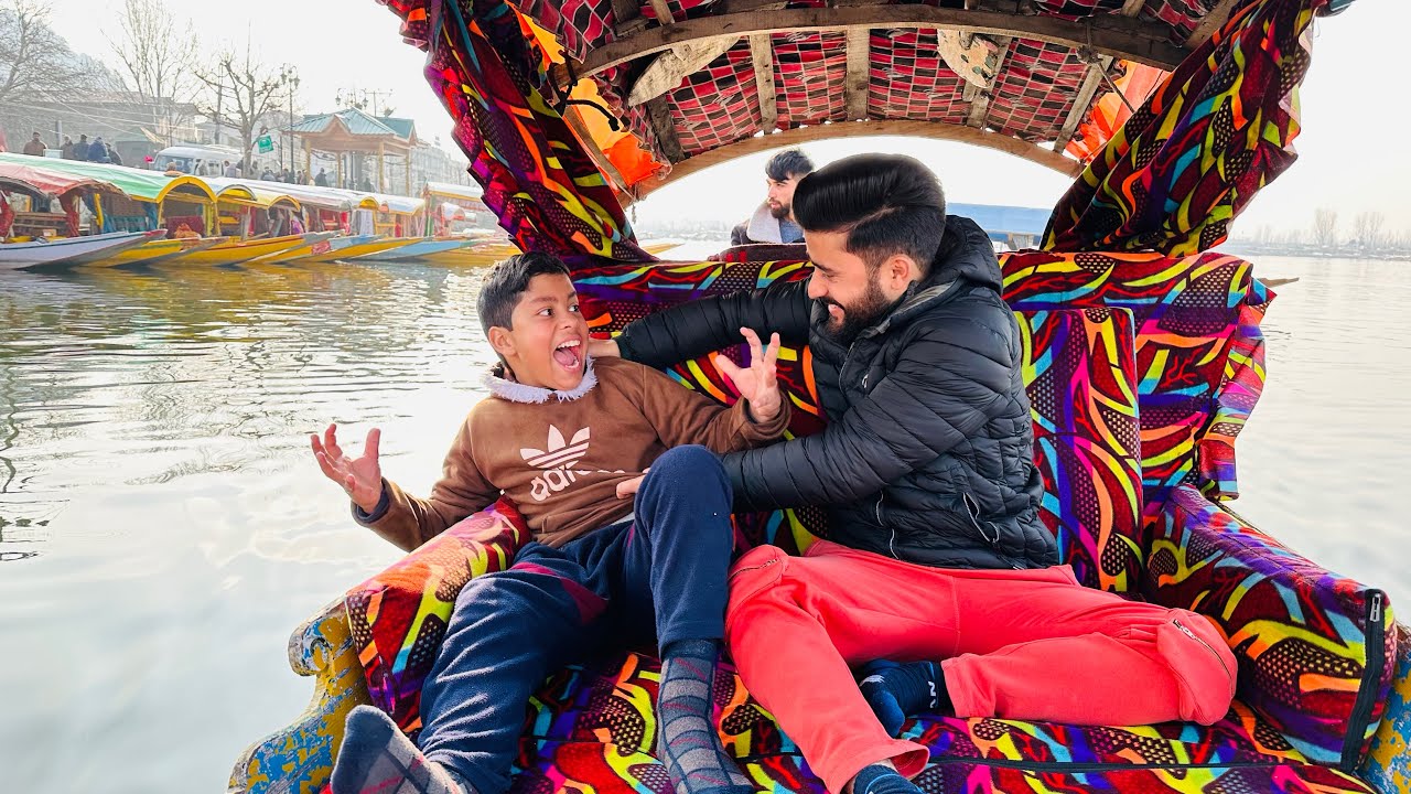 BalyarooFirst Shikara Ride 😍 || Family Vlog