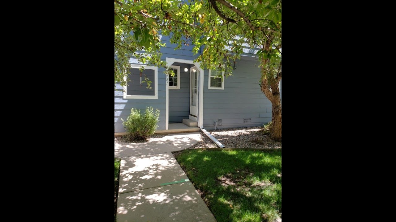 Lakewood Townhomes for Rent 2BR/1.5BA by Lakewood Property Manager