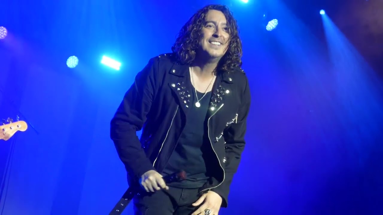 14 - The Classic Rock Show -  Run To You - Orchard Theatre West - 12 - 01 - 26