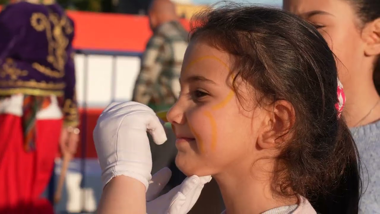 10 Bin Kişi Deniz Kenarında İftarda Buluştu