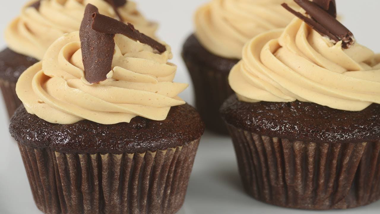 Демонстрация рецепта шоколадных кексов с арахисовым маслом — Joyofbaking.com