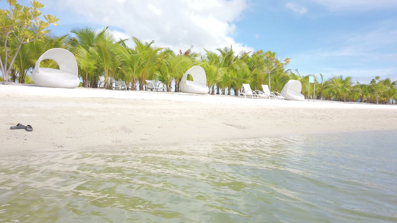 Free Stock Footage. Calm White Sand Beach. 4K