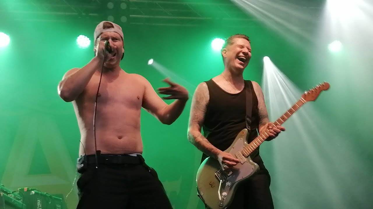 Atomirotta - Rottaradio & Älä pelkää (Atomirottaa) & Mitä iistimpää, sitä siistimpää @ Allas 12.8.