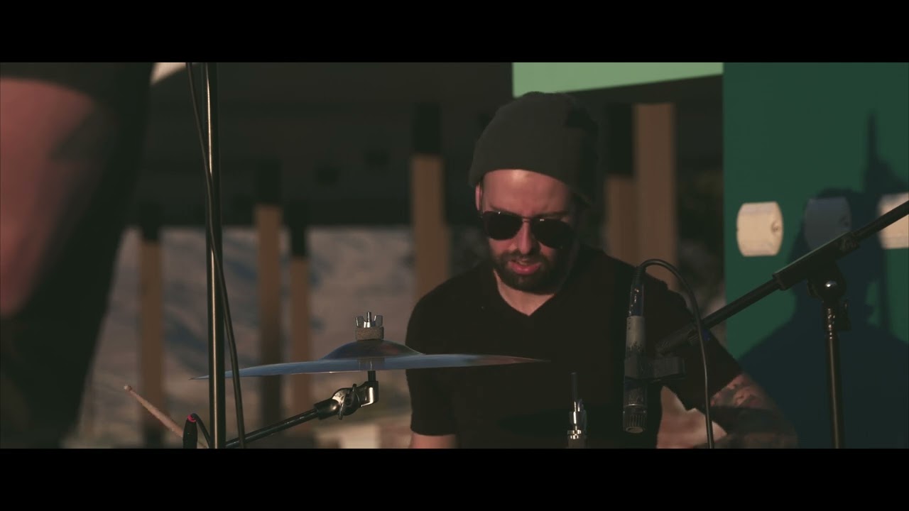 Seven Nation Army + Sweet Dreams Mashup // White Stripes and Eurythmics Live Cover by Avenida Music