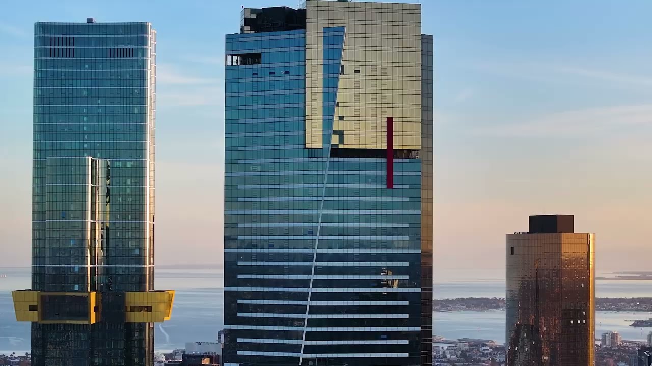 82/7 Riverside Quay, Southbank