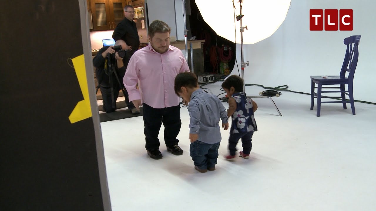 Zoey's the Boss at this Photo Shoot | The Little Couple