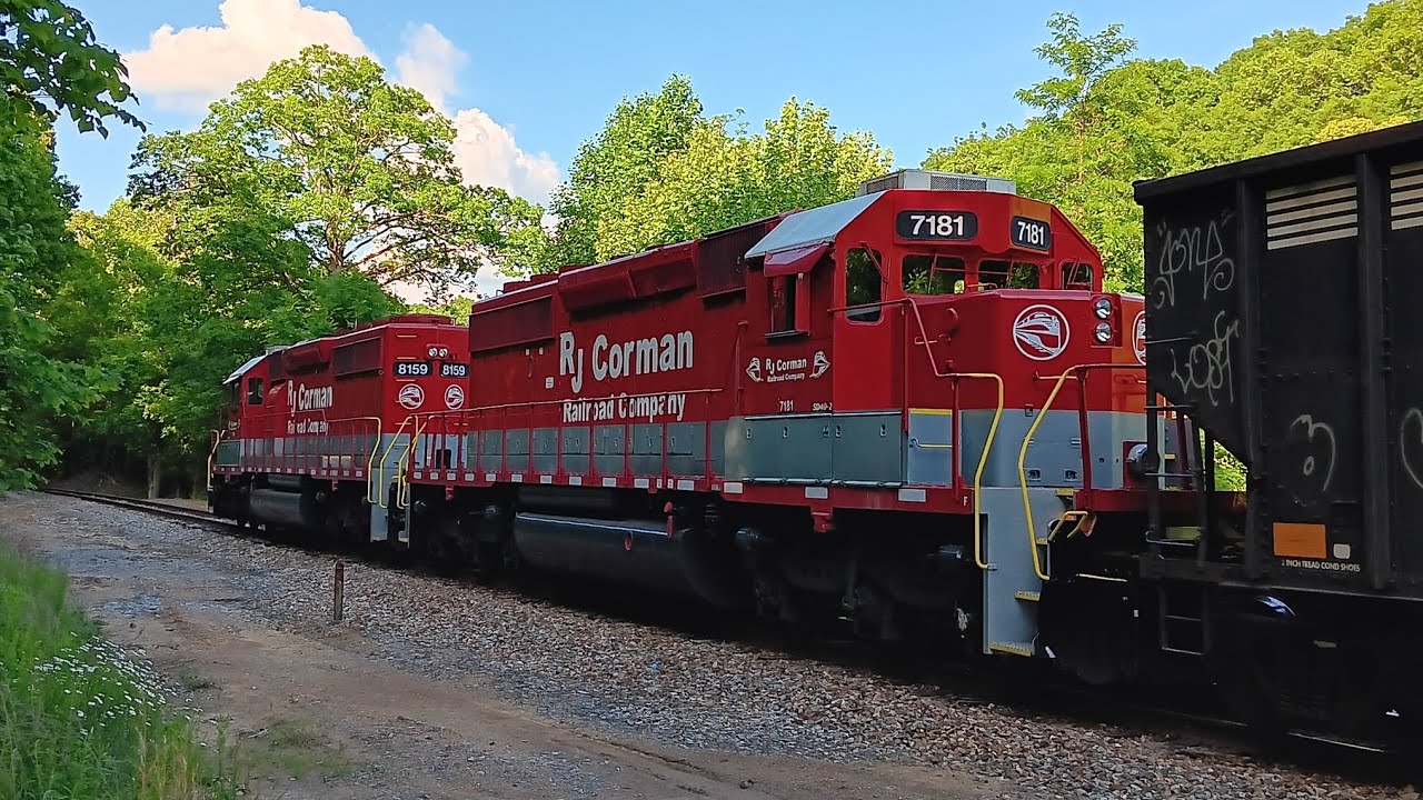 RJ Corman shoving coal empties onto siding!