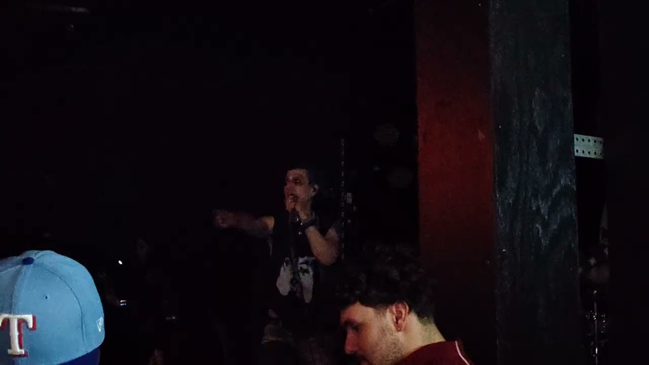 @MakesMyBloodDance 