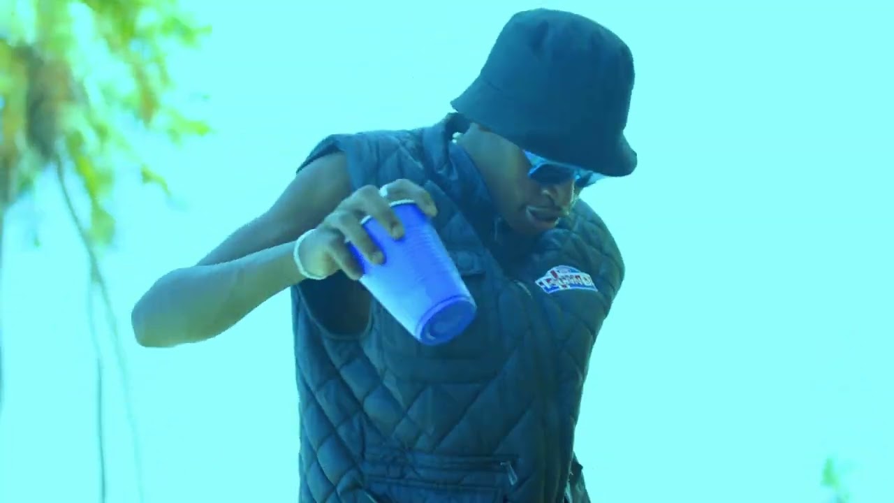 DJIPY_PLUG -C'est My Life ( street clip )