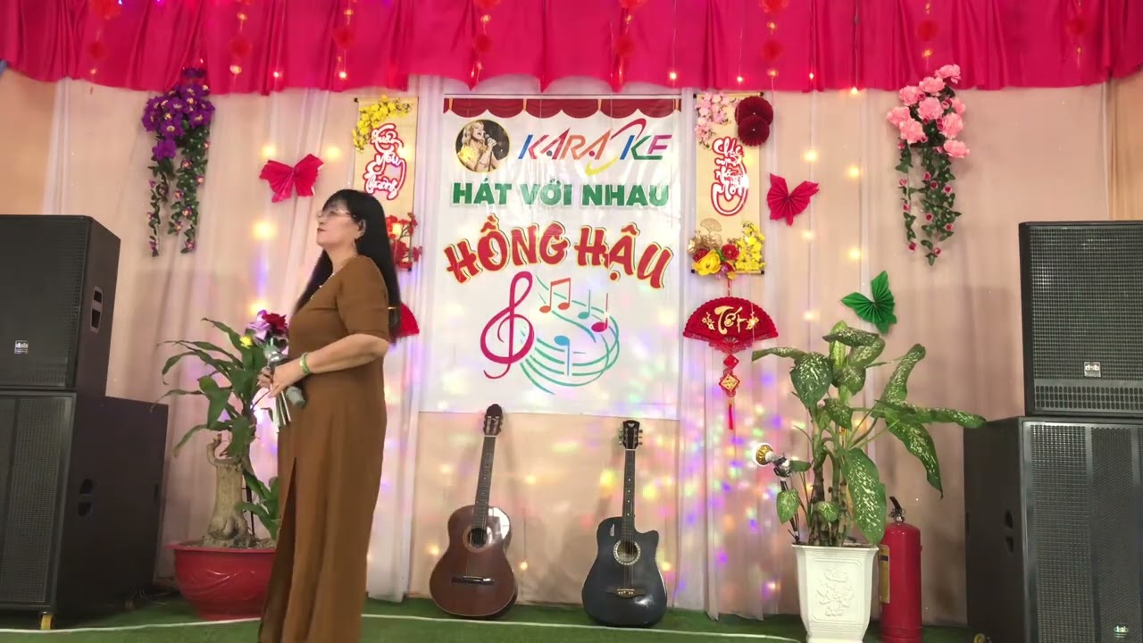 kiều thảo trình bày ca khúc yêu chị hai lúa 