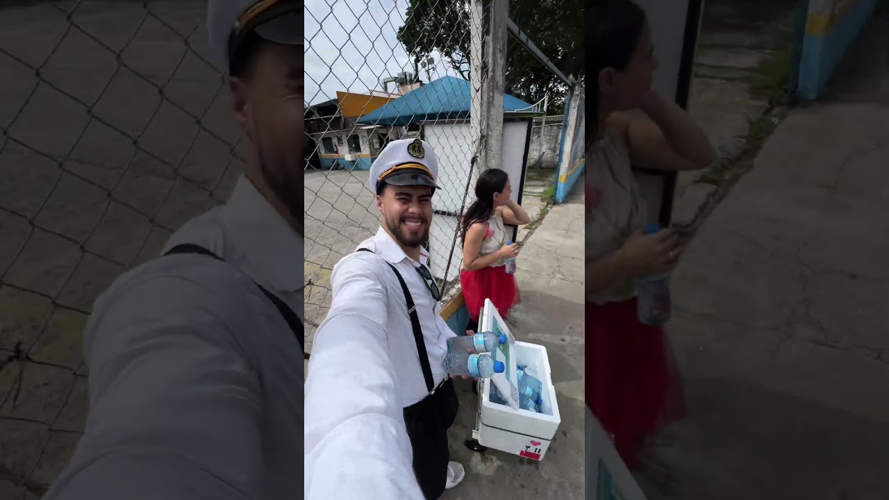 🎭 Decidimos vender &aacute;gua no carnaval e esse foi o resultado&hellip; #carnaval #agua #vendas #emprededorismo