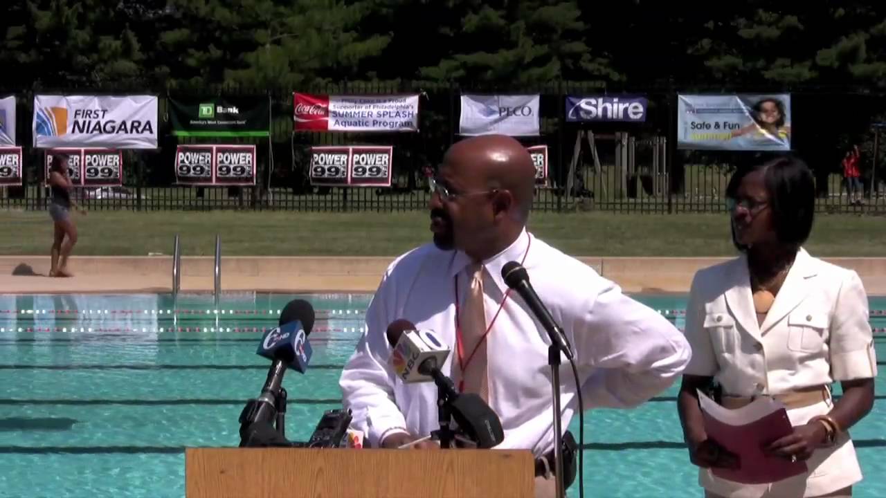 Mayor Nutter Opens Philadelphia Public Pools for Summer of 2010