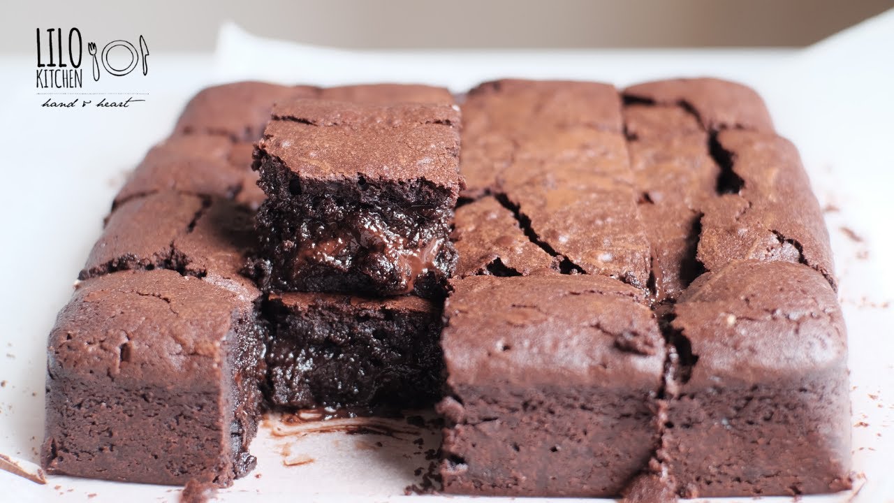 Bánh Brownies Chocolate cực mềm, ẩm | The Best Fudgy Brownies Recipe | Lilo Kitchen