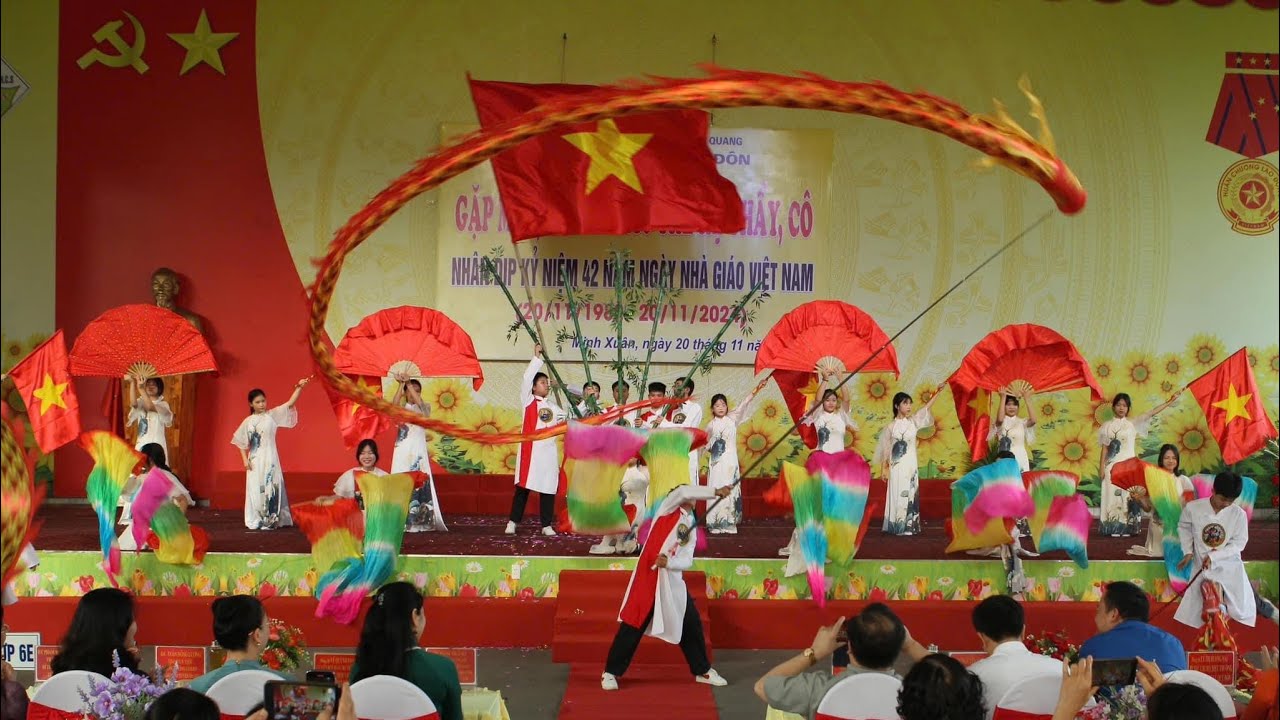 Giải nhất [ văn nghệ 20/11 ] múa Một vòng Việt Nam 7H + 7G THCS Lê Quý Đôn