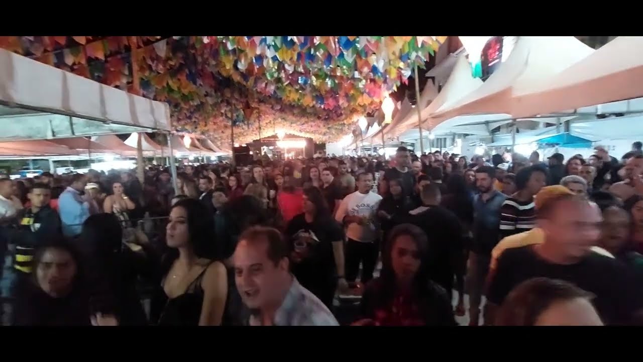 S&atilde;o Jo&atilde;o em &Eacute;rico Cardoso-Ba - Dan&ccedil;ando forr&oacute; at&eacute; amanhecer o dia! - Meninos do Forr&oacute;