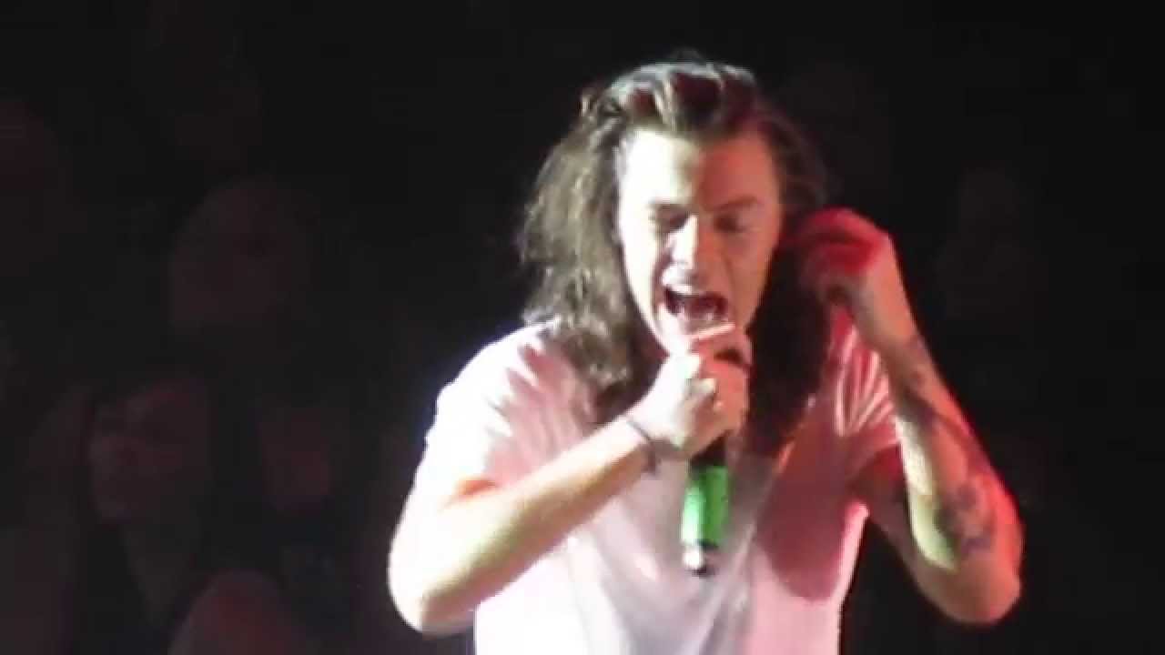 One Direction - Little Things (12.10.15)
