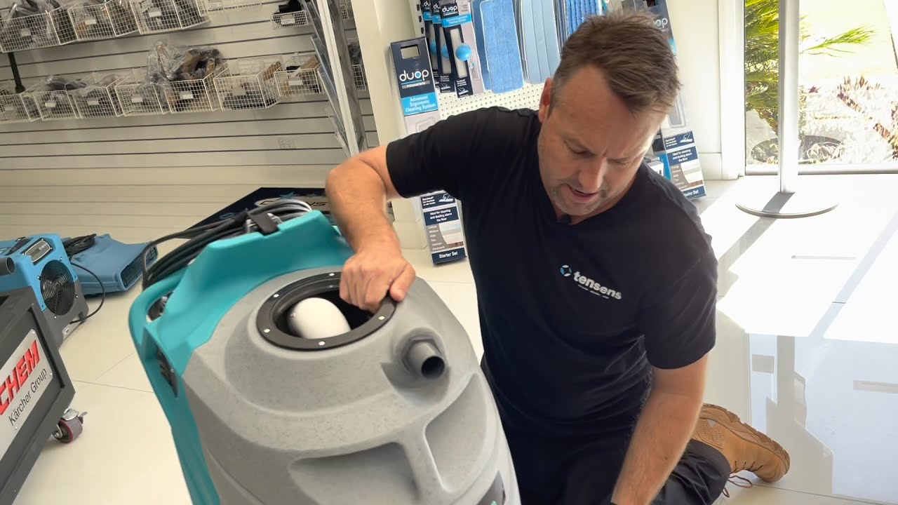 Versaclean 1200 psi Portable Carpet and Tile Cleaner
