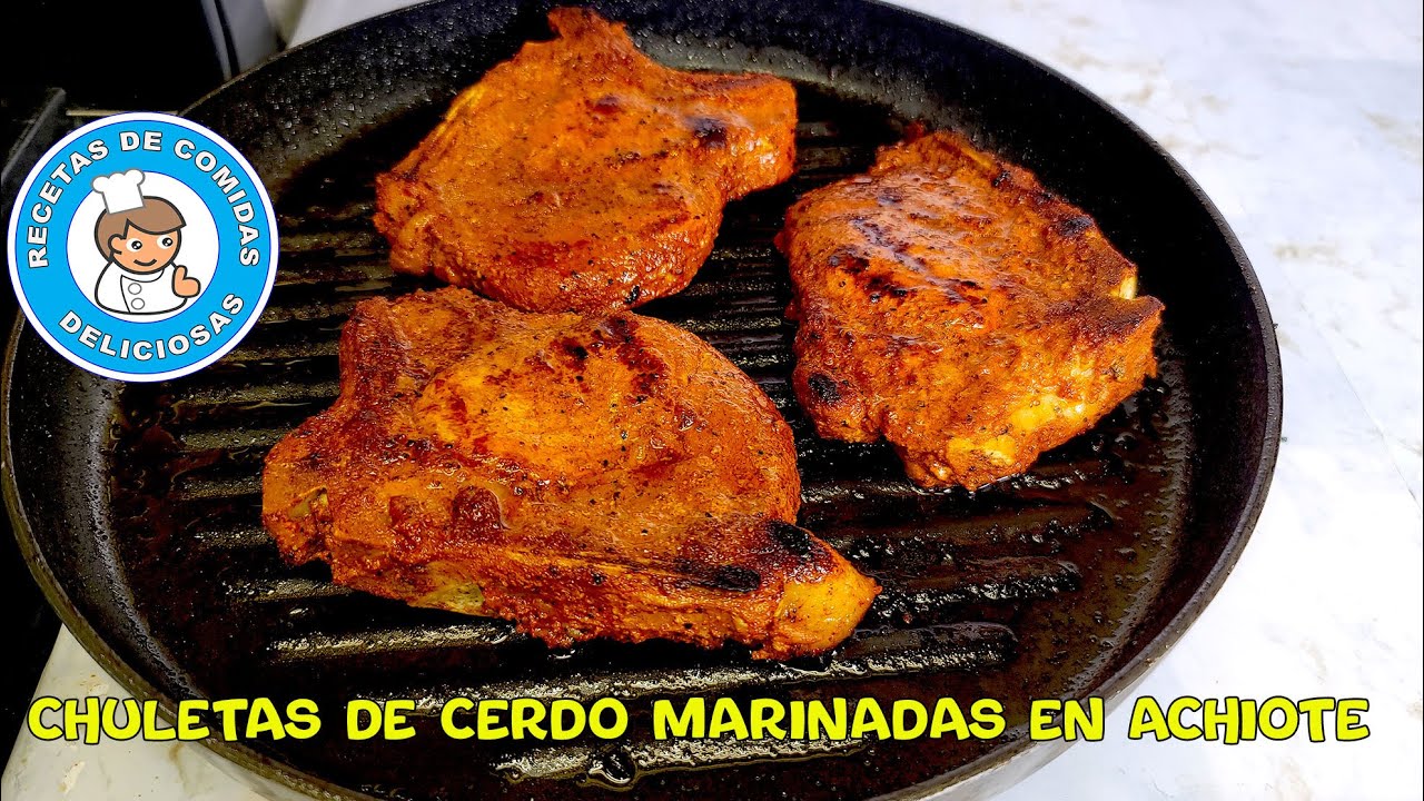 Chuletas de cerdo marinadas en achiote. Almuerzo delicioso