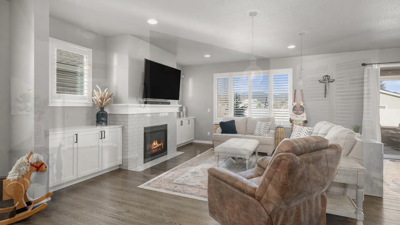 19837 E Snake River Ave, Liberty Lake, Washington