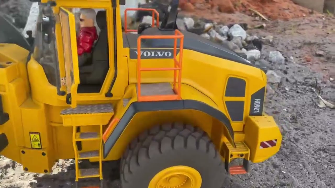 WorkLoad - Earth Moving -  25 degree incline - Scania - Bulldozer Front Wheel Loader - Excavator 