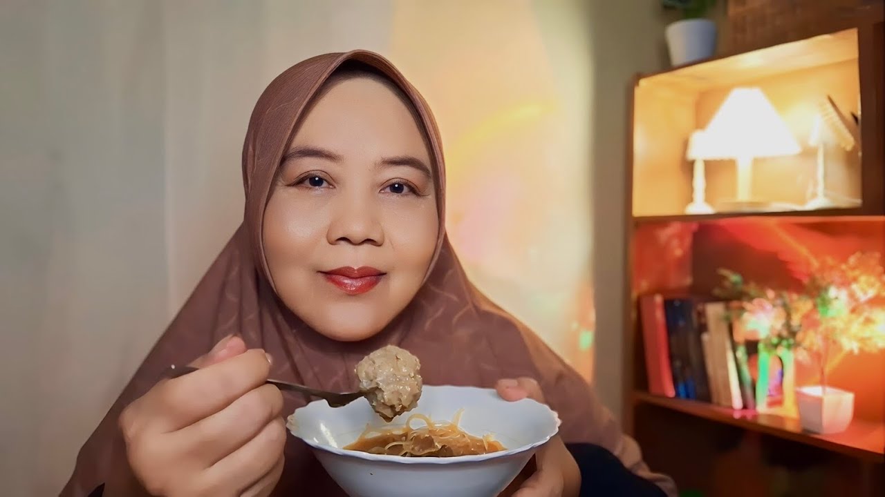 ASMR Makan Bakso (Buatan Sendiri) Bareng Mama 😍 | Eating Sounds, Soft Spoken