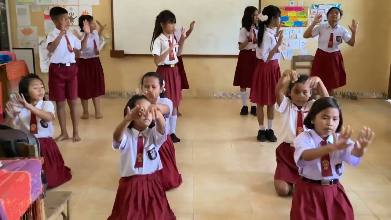 Latihan Tortor Lagu Harta Tahta Boru Ni Raja