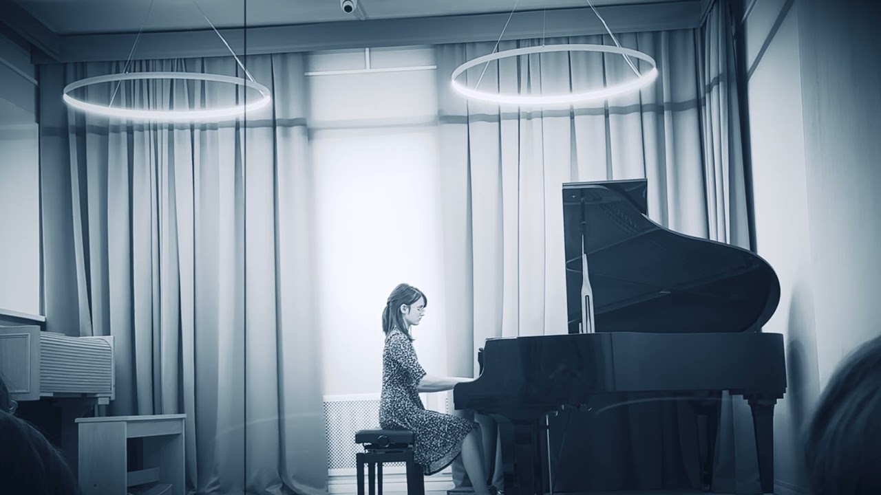 J. S. Bach Prelude and Fugue e-moll Volume 1 HTK. Skorobogataya Taisia, 12 y.o.