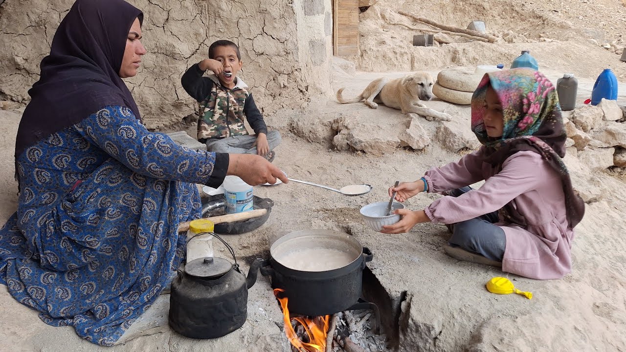 Nomadic Life Unveiled: Gathering Firewood and Savory Feasts | An Inspiring Documentary