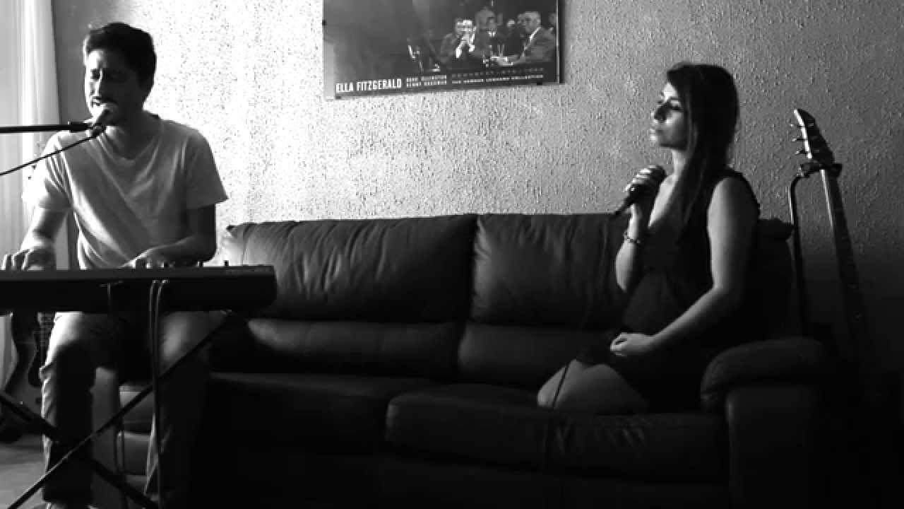 STAY / Thamara Monrroy - Manuel Acu&ntilde;a