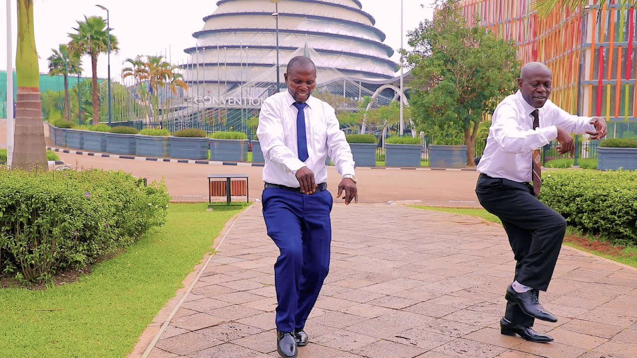 NUMVISE IJWI RYA MANIRUMVA RYO GUSURA URUGERO by  Pr Esaie Mporayonzi ft Manirumva Jean Bosco
